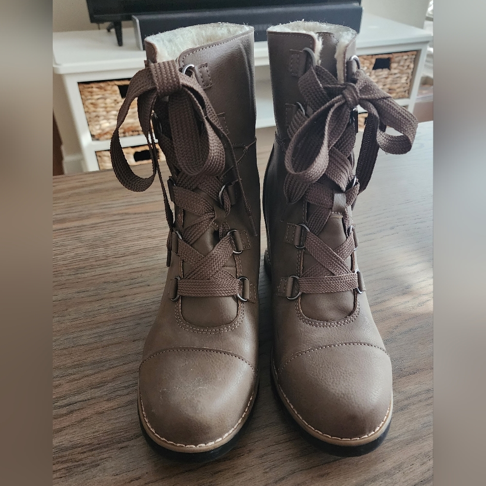EUC Gray Boots